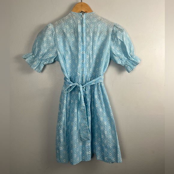 Vintage Polly Flinders Blue and White Smocked dress size 12 tie in back/zipper - Picture 2 of 4